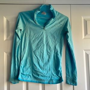 Athleta 1/4 zip long sleeve shirt